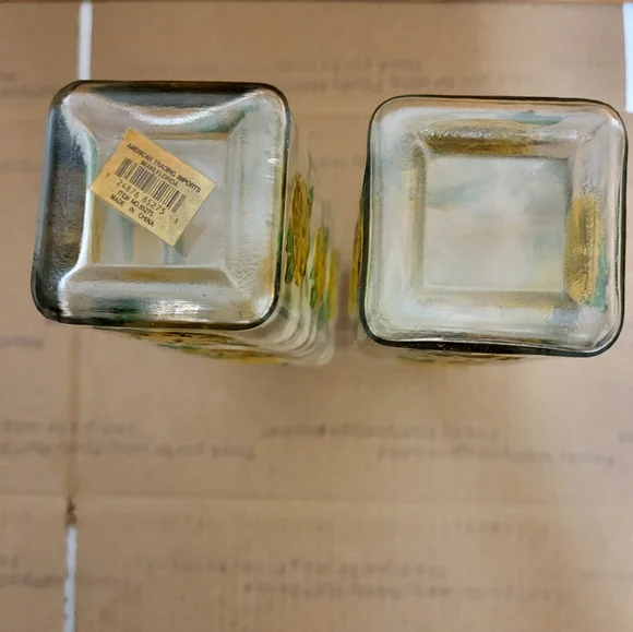 Vintage Clear Glass Decanter With Lemon Design Set of 2 - Picture 8 of 13